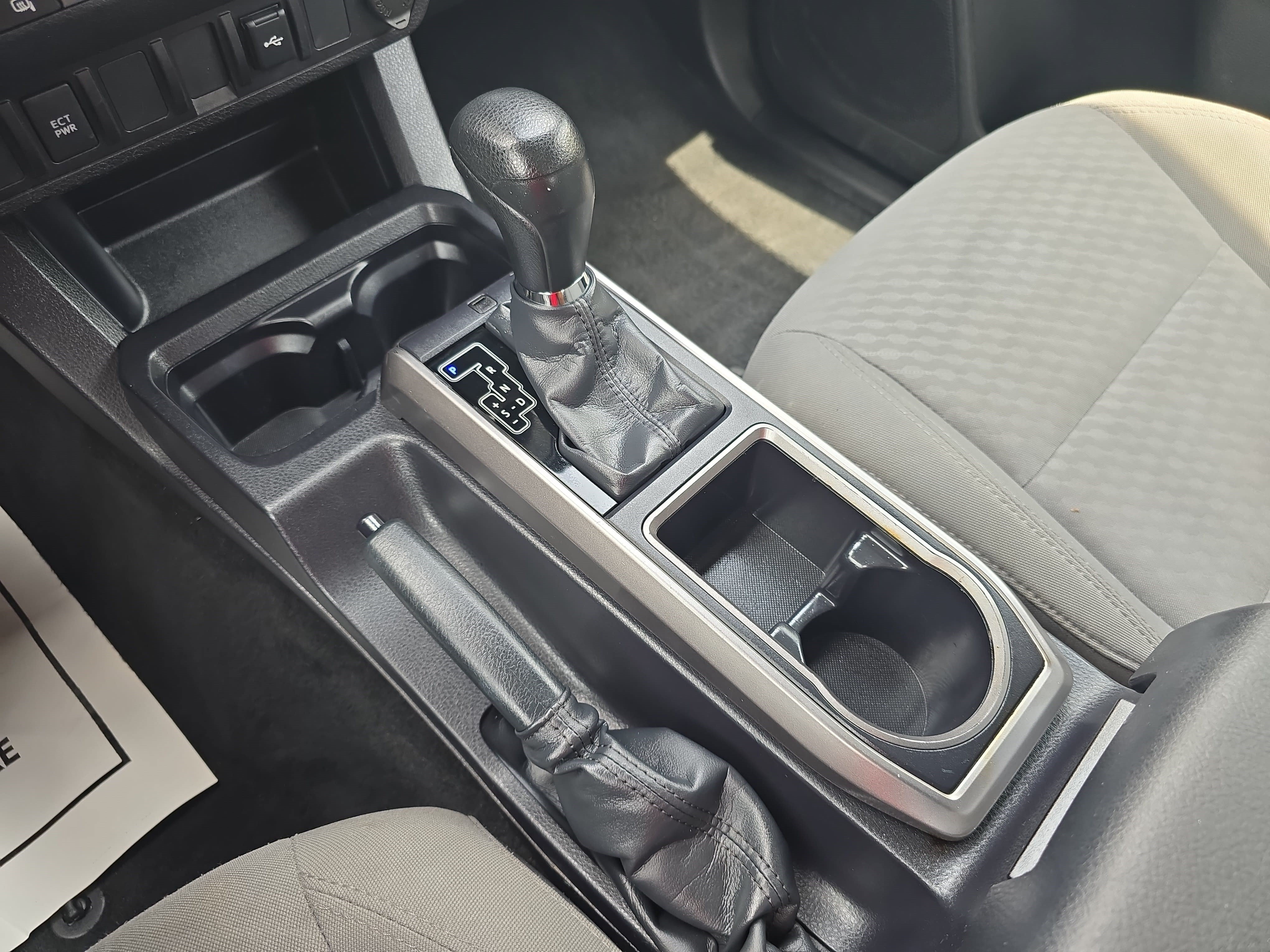 Used 2022 Toyota Tacoma SR5 RWD image 22