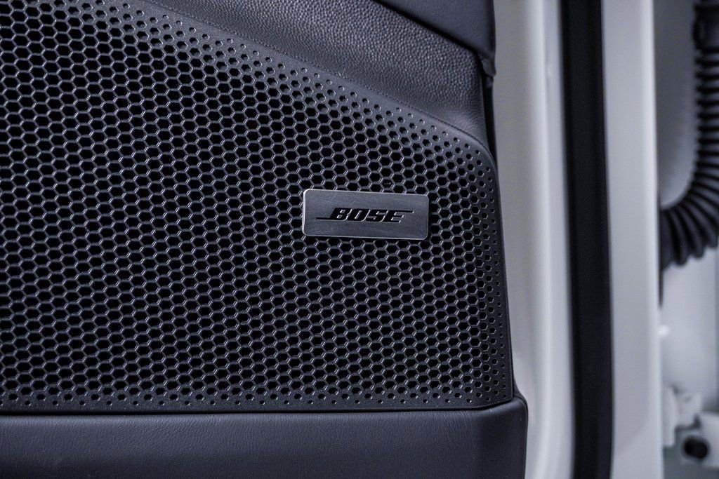 New 2026 Porsche Macan 4 Electric image 27