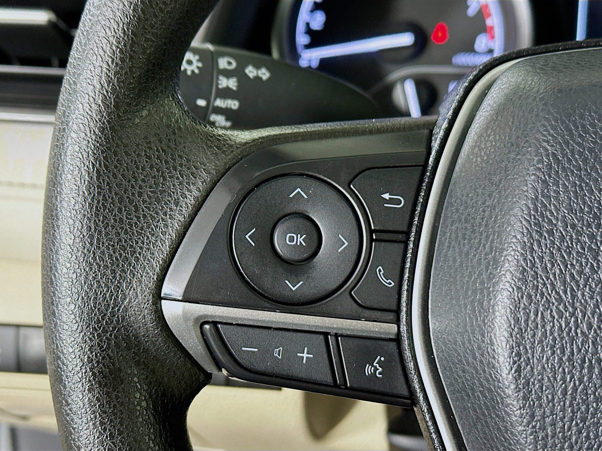 Used 2023 Toyota Camry LE image 15