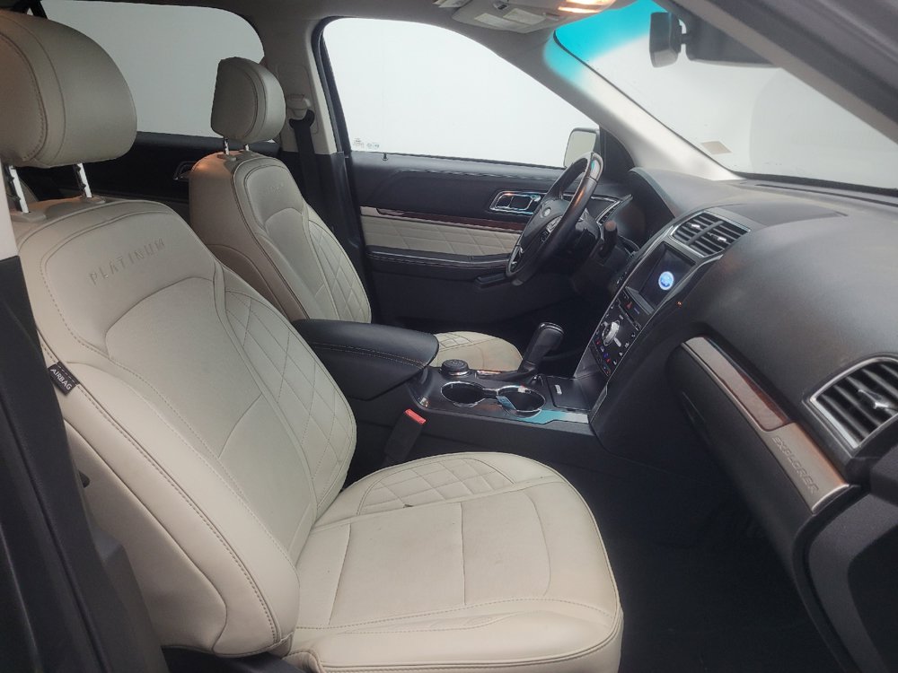 Used 2017 Ford Explorer Platinum AWD/4WD image 21