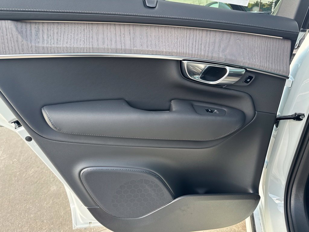 New 2027 Volvo XC90 T8 Ultra AWD/4WD image 38