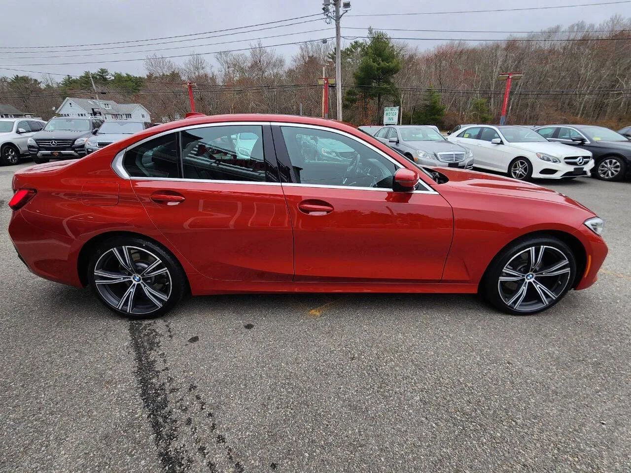 Used 2021 BMW 330i xDrive Sedan w/ Convenience Package image 4
