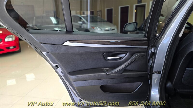 Used 2012 BMW 528i Sedan RWD image 14