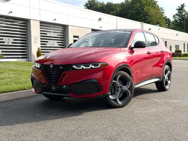 New 2026 Alfa Romeo Tonale w/ Active Assist Package