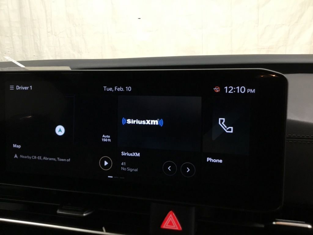 Used 2025 Kia Carnival image 28