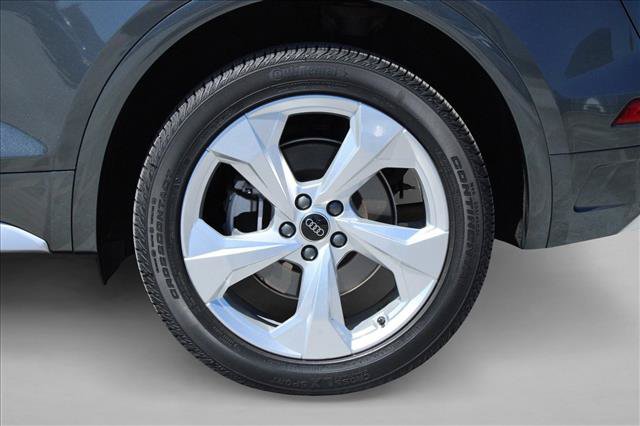 Used 2023 Audi Q5 2.0T Premium Plus AWD/4WD image 14