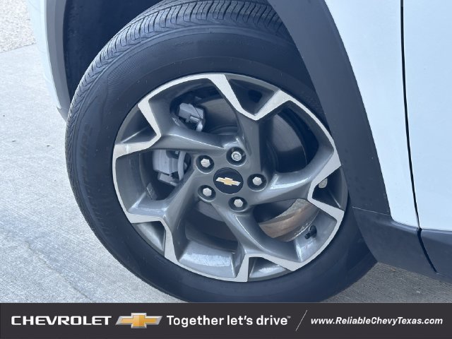 Used 2026 Chevrolet Trax LT FWD image 10