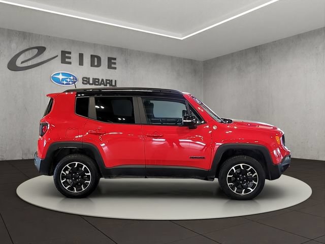 Used 2023 Jeep Renegade Trailhawk w/ Trailer Tow Group AWD/4WD image 12