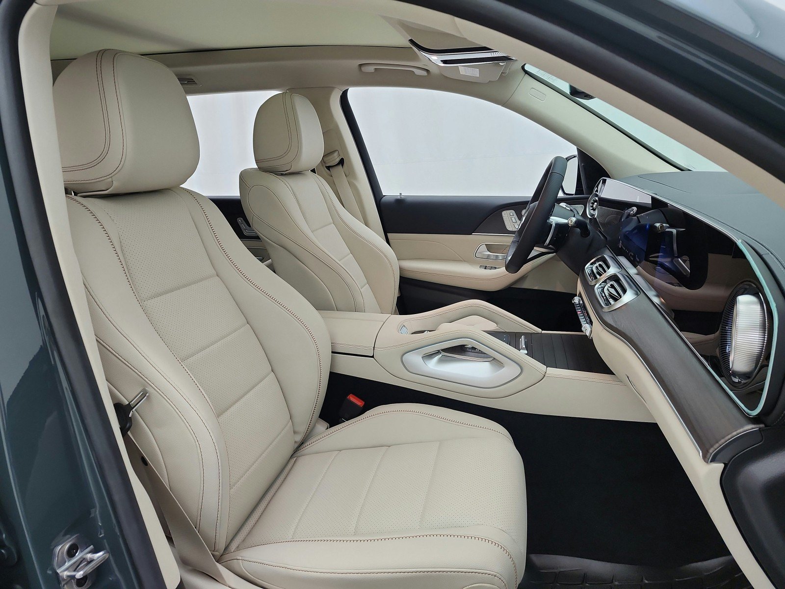 New 2027 Mercedes-Benz GLS 450 4MATIC image 14