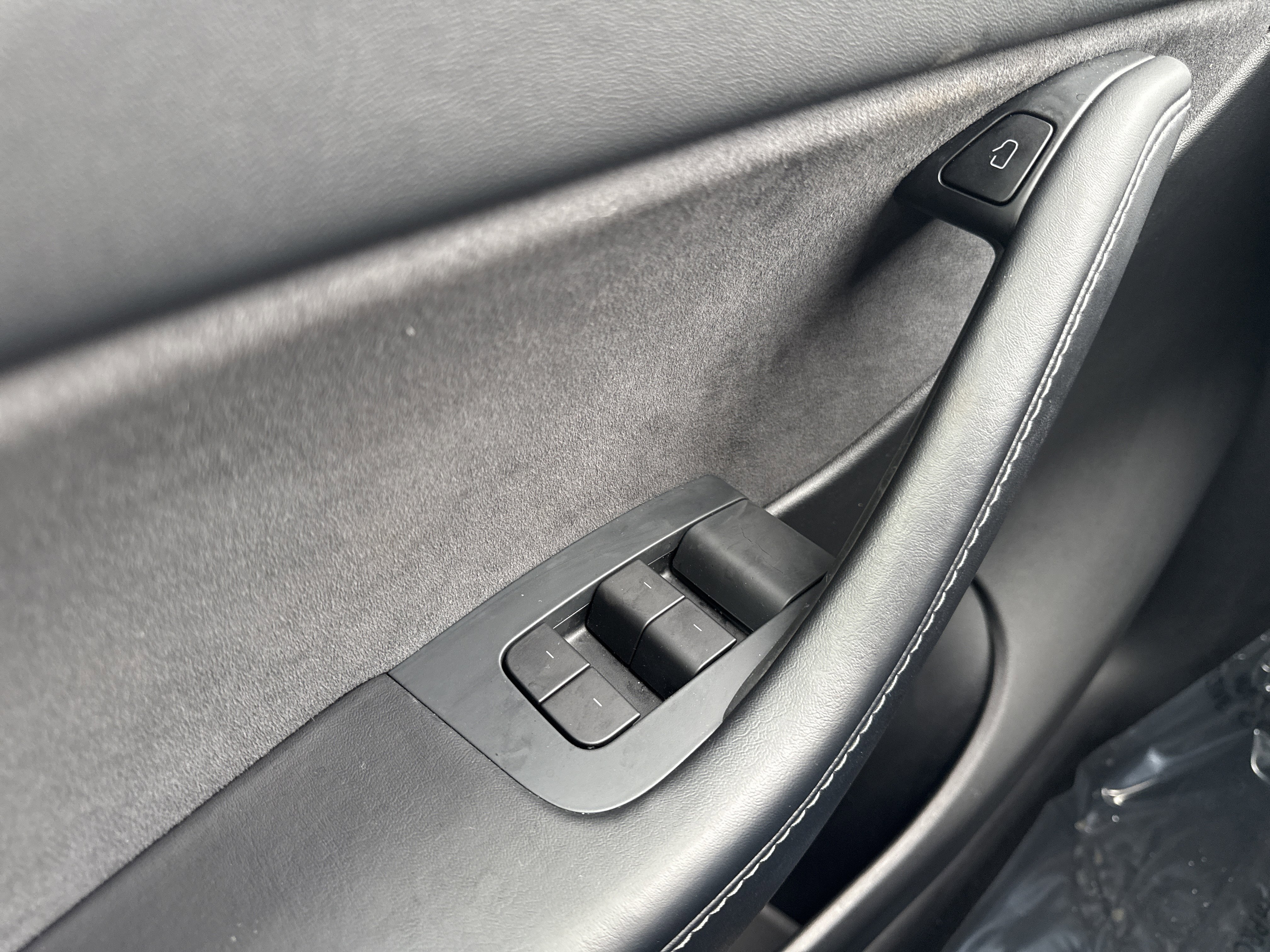 Used 2021 Tesla Model Y Performance image 33