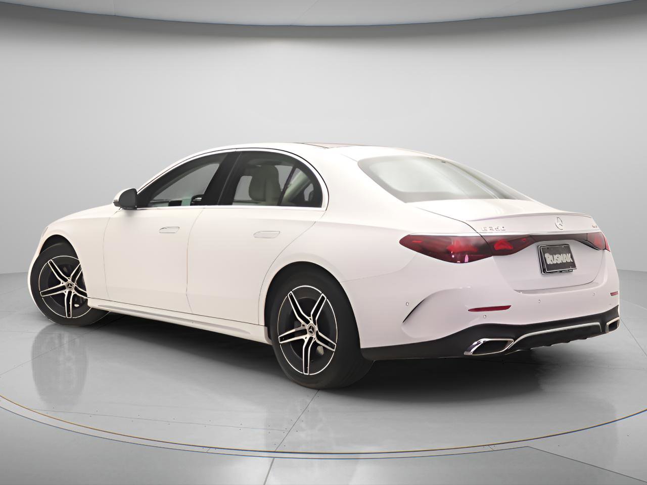 Certified 2024 Mercedes-Benz E 350 4MATIC Sedan image 2