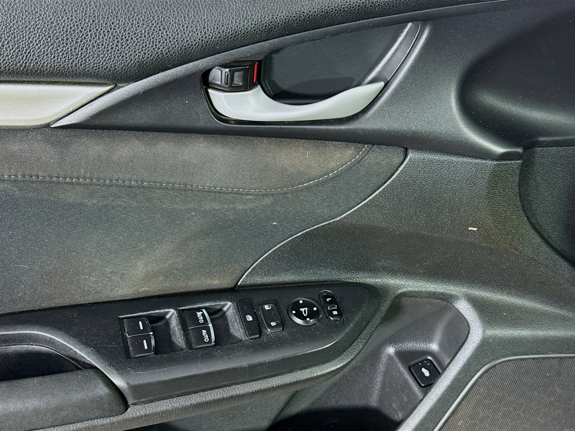 Used 2018 Honda Civic EX-T image 24