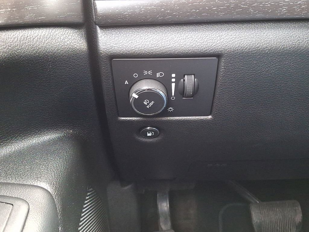 Used 2015 Jeep Grand Cherokee Laredo w/ Quick Order Package 23E image 25