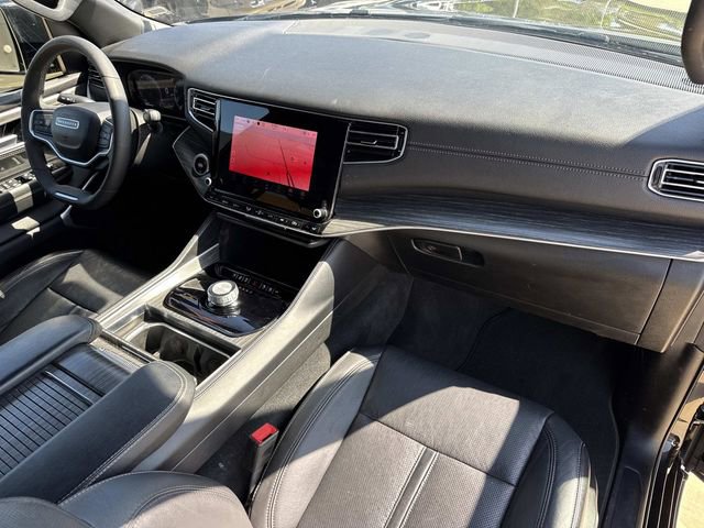 Used 2024 Jeep Wagoneer Series II w/ Flexible Seating Group image 18