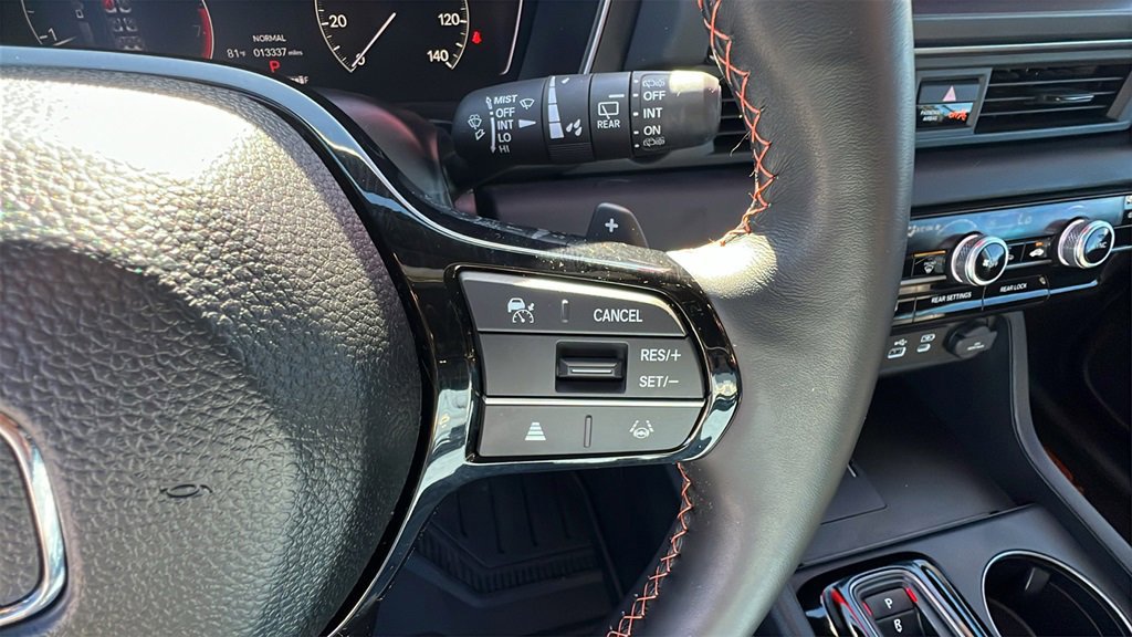 Used 2025 Honda Pilot TrailSport image 26