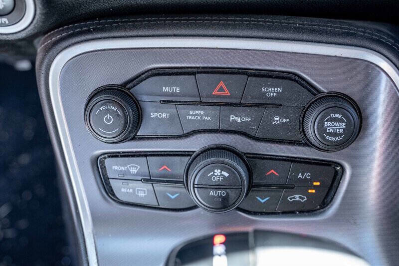 Used 2021 Dodge Challenger GT w/ Driver Convenience Group image 14