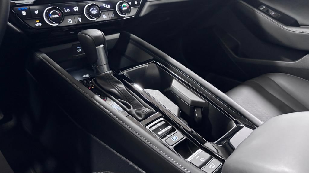 Used 2023 Honda Accord Touring image 15