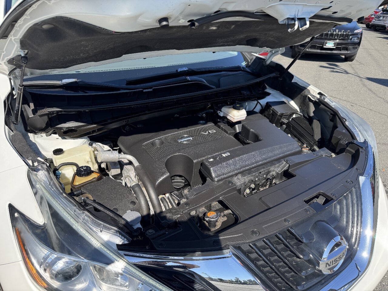 Used 2015 Nissan Murano Platinum w/ Platinum Technology Package AWD/4WD image 16