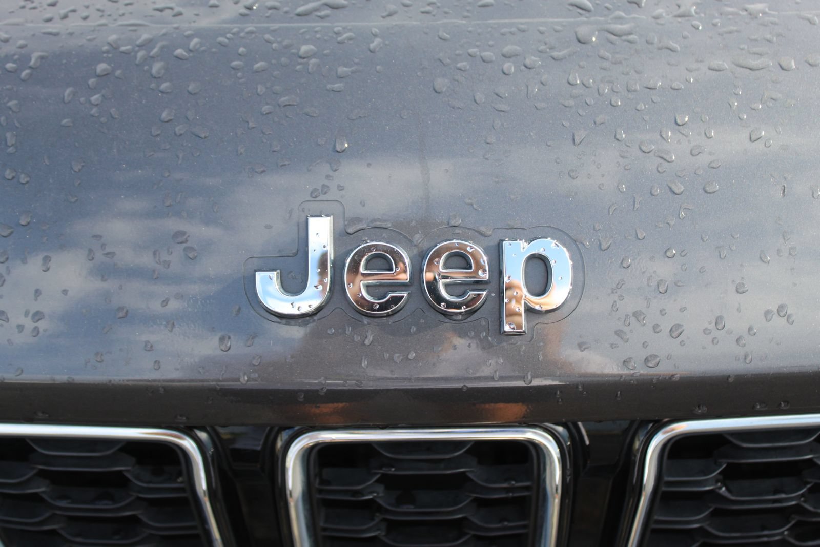 Used 2022 Jeep Grand Cherokee L Limited w/ MOPAR Finishing Package AWD/4WD image 9