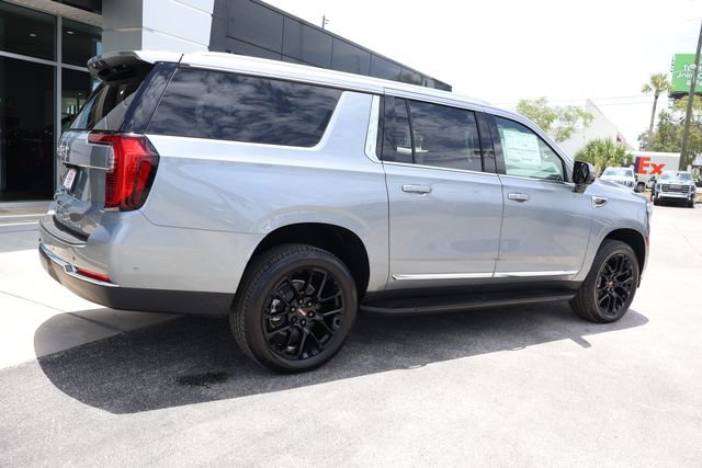 New 2026 GMC Yukon XL Elevation w/ Elevation Premium Package AWD/4WD image 10