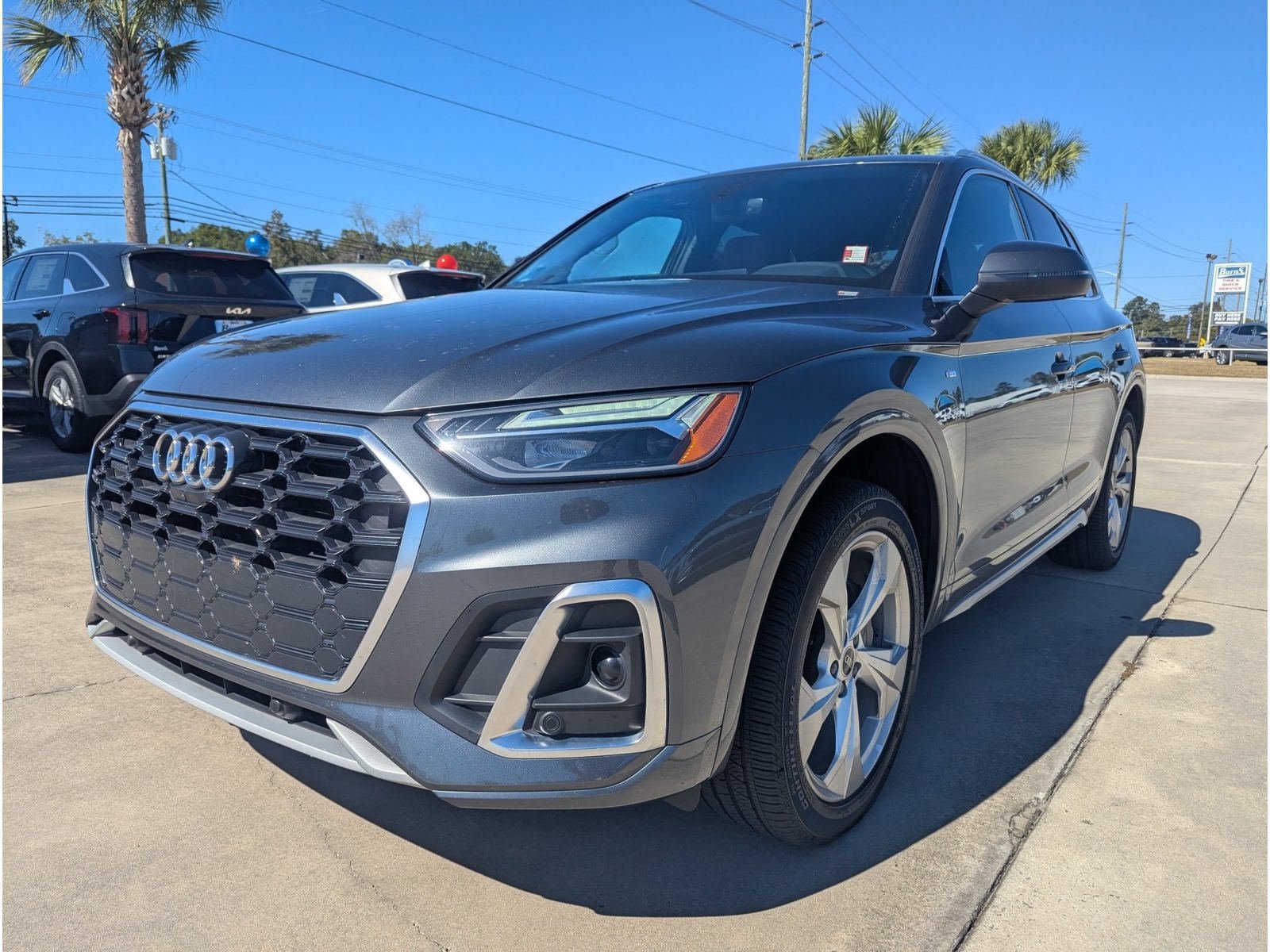 Used 2023 Audi Q5 2.0T Premium Plus w/ Premium Plus Package AWD/4WD image 6