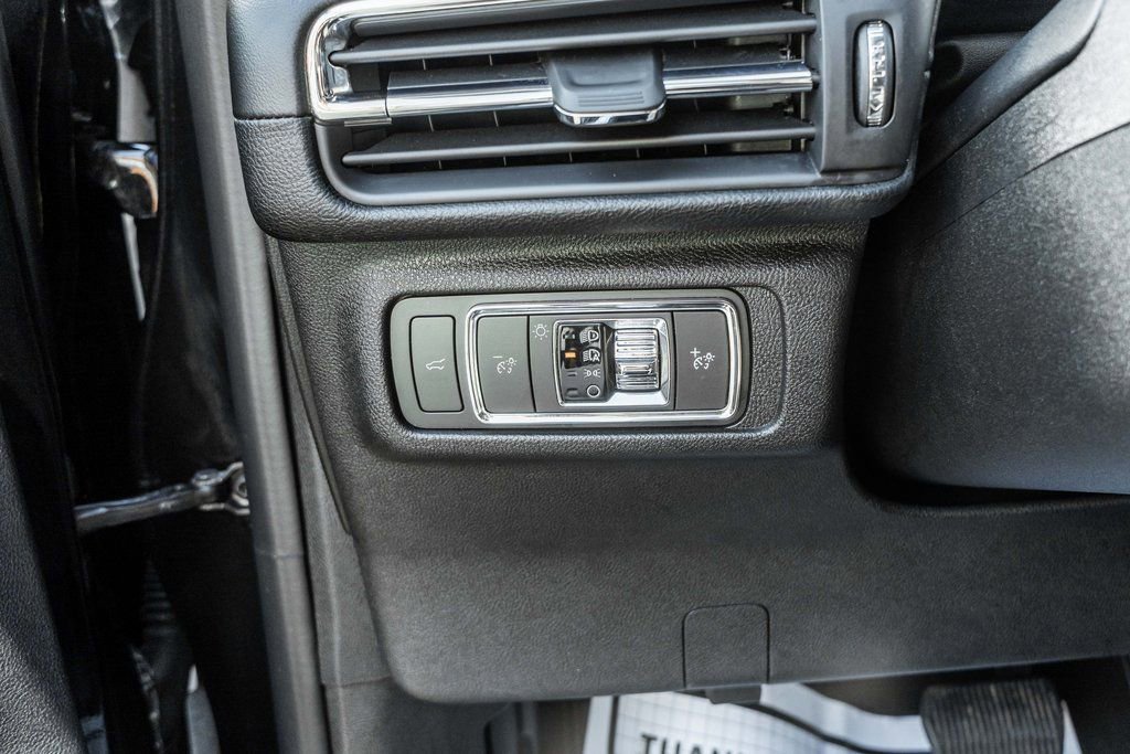 Used 2022 Lincoln Corsair Reserve image 18