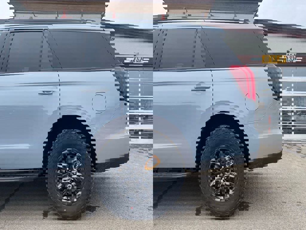 New 2026 Ford Expedition Tremor image 12