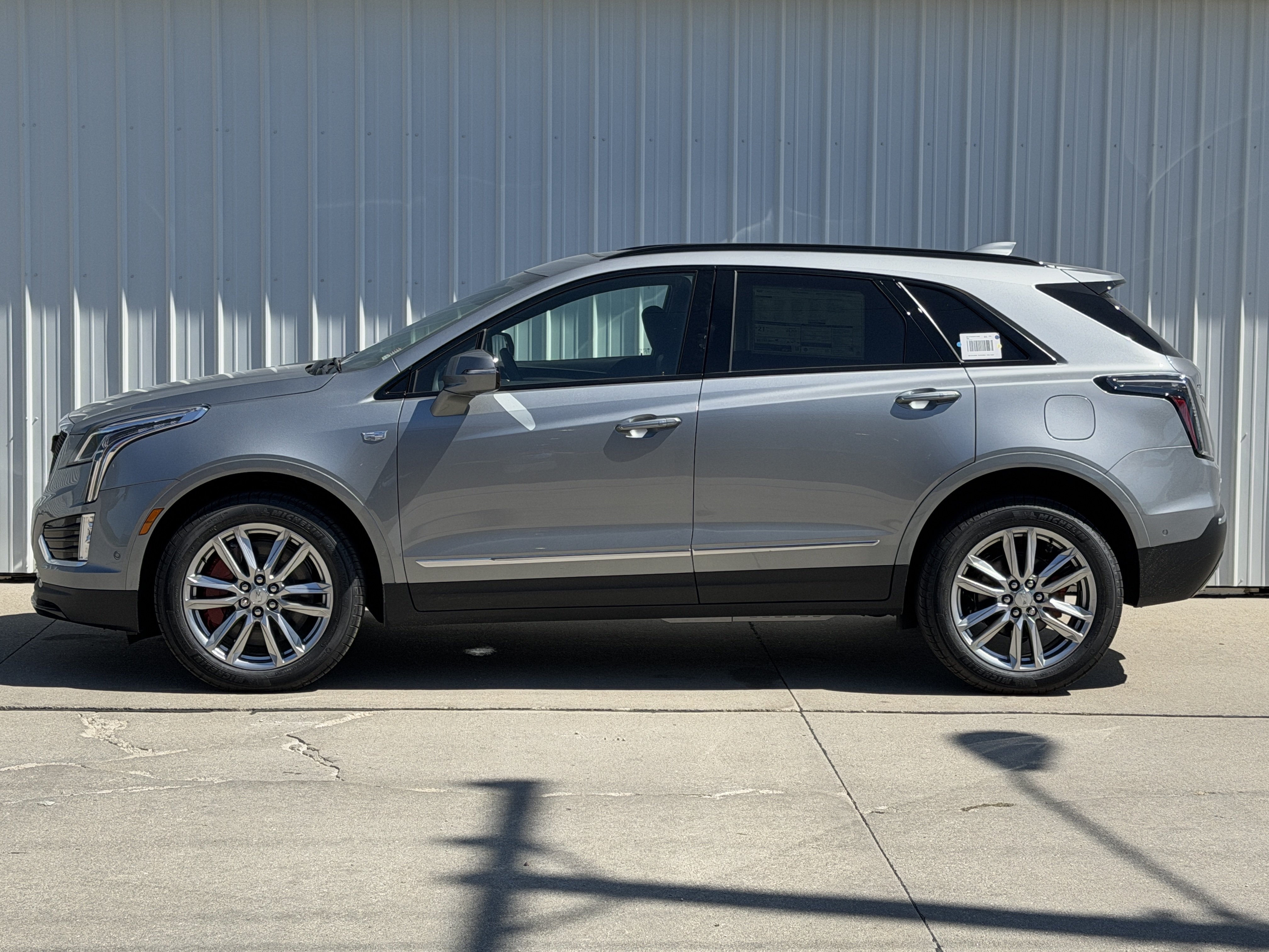 New 2026 Cadillac XT5 Sportv w/ LPO, Floor Liner Package AWD/4WD image 10