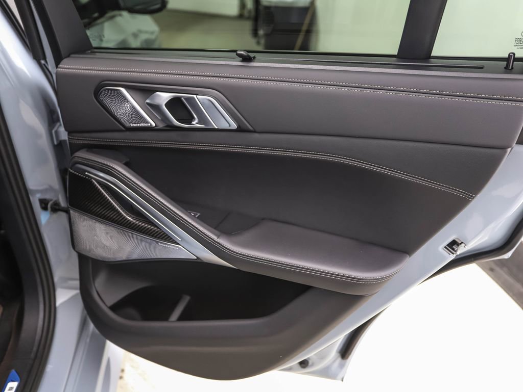 New 2026 BMW X6 M60i image 24