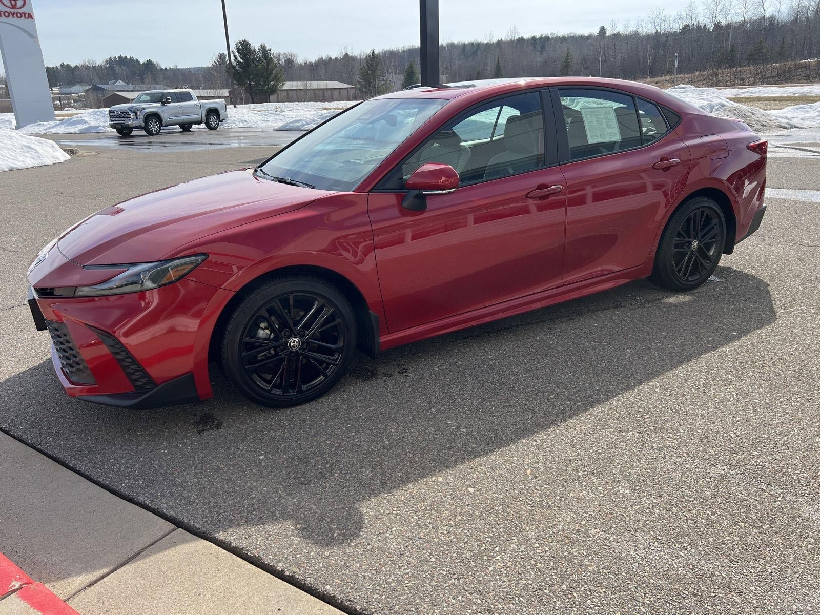 Used 2025 Toyota Camry SE w/ Multimedia Upgrade Package image 12