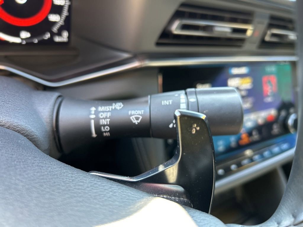 Certified 2023 Nissan Z Performance w/ Floor Mat Package (L93) image 32