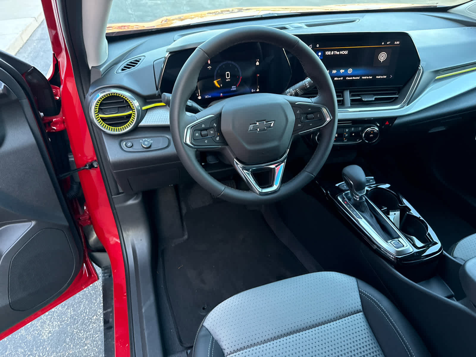 New 2026 Chevrolet Trax LT w/ Driver Confidence Package image 5