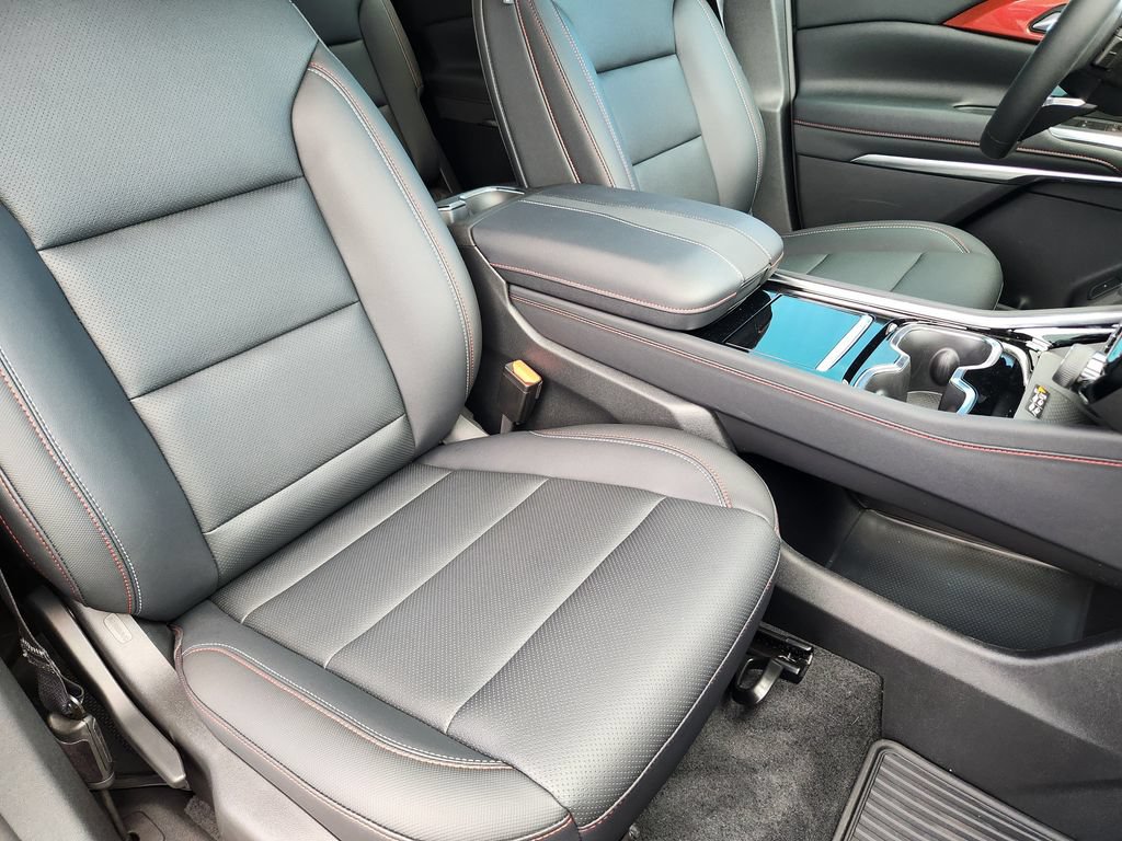 New 2026 Chevrolet Traverse Z71 w/ Enhanced Driving Package AWD/4WD image 16