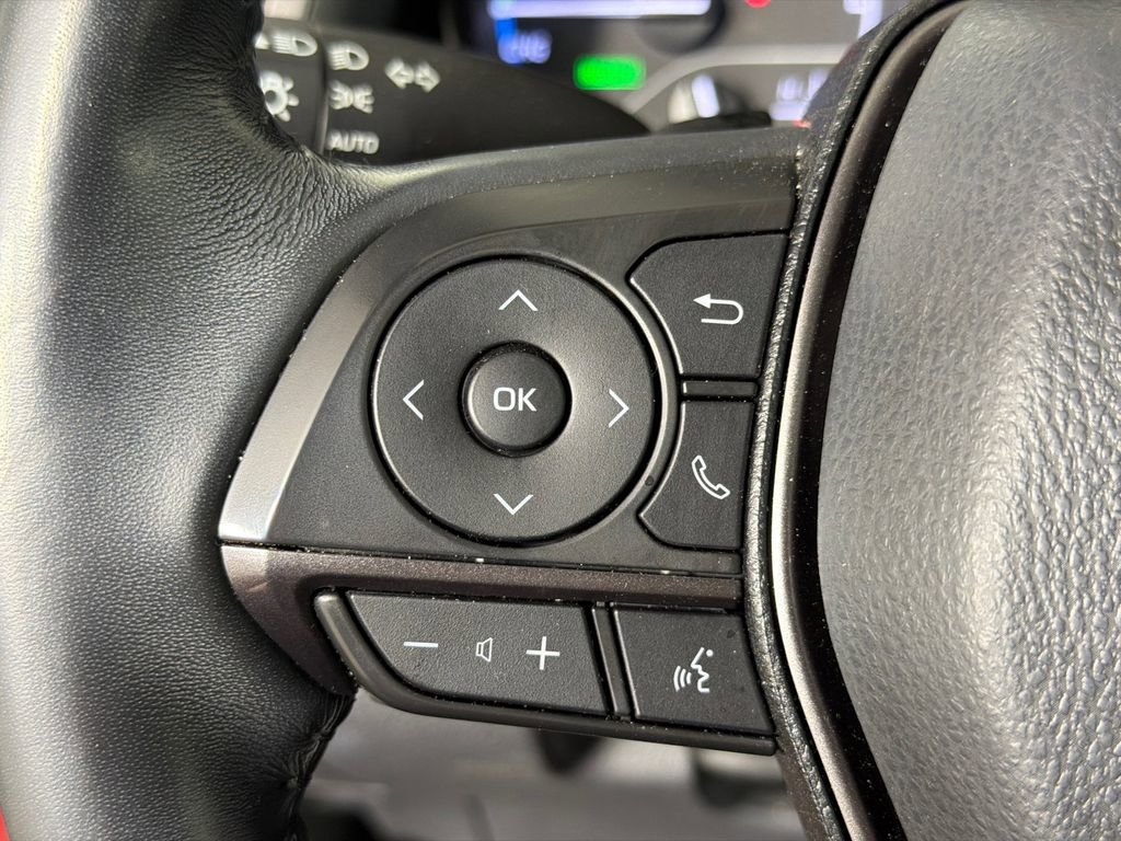 Used 2022 Toyota Camry SE w/ Audio Upgrade Package FWD image 25