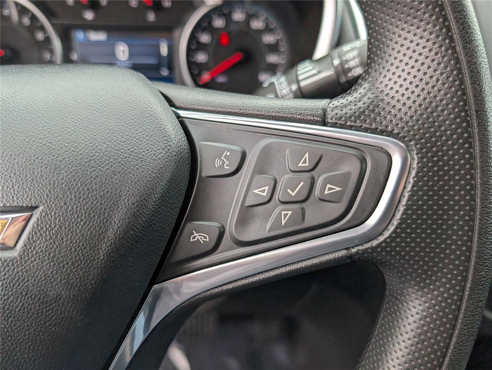 Used 2022 Chevrolet Equinox LT image 23