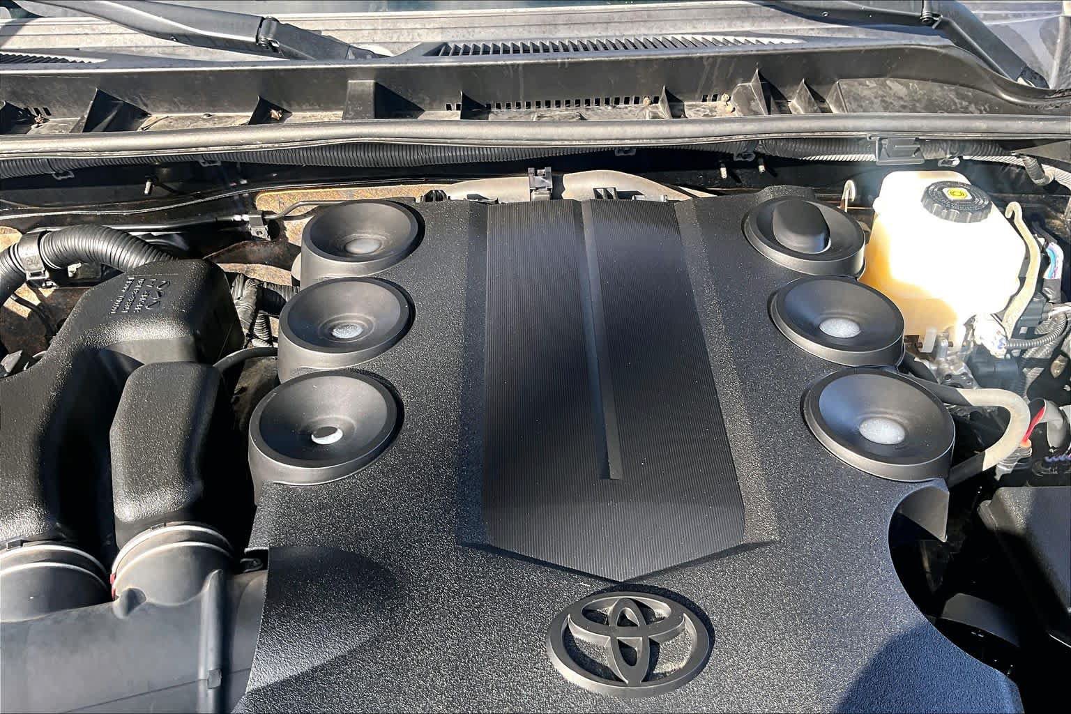 Used 2019 Toyota 4Runner Limited AWD/4WD image 33