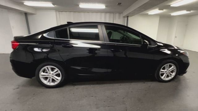 Certified 2018 Chevrolet Cruze LT FWD image 9