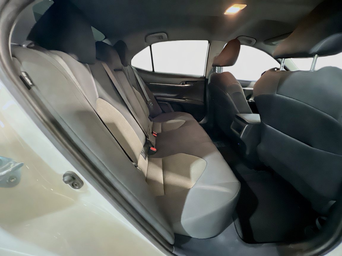 Used 2024 Toyota Camry LE FWD image 18