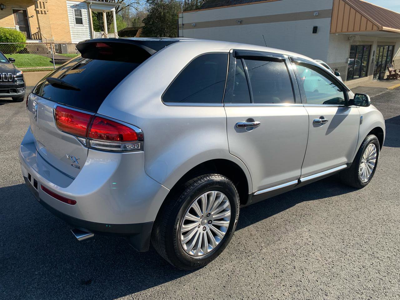 Used 2014 Lincoln MKX AWD image 5