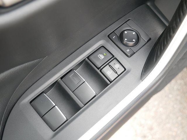 Used 2021 Toyota RAV4 XLE Premium AWD/4WD image 13