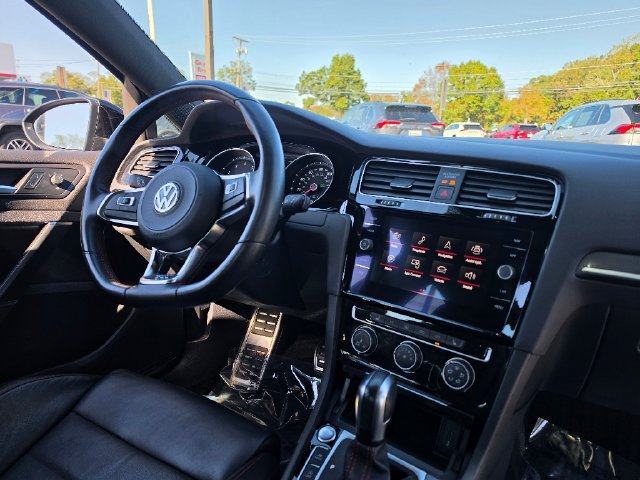 Used 2021 Volkswagen GTI SE FWD image 13