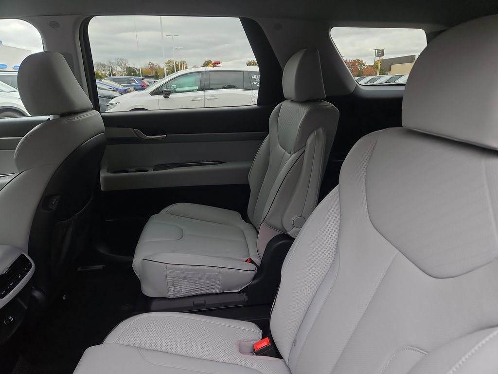 Used 2023 Hyundai Palisade SEL w/ Cargo Package image 30
