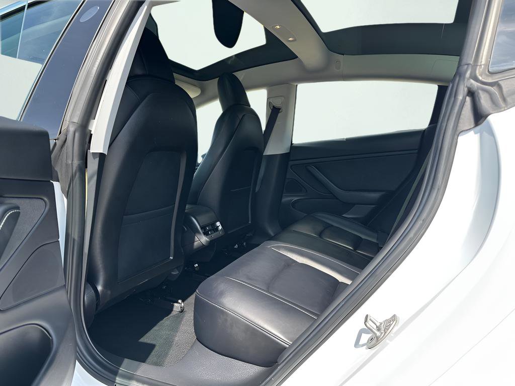 Used 2018 Tesla Model 3 Mid Range image 25