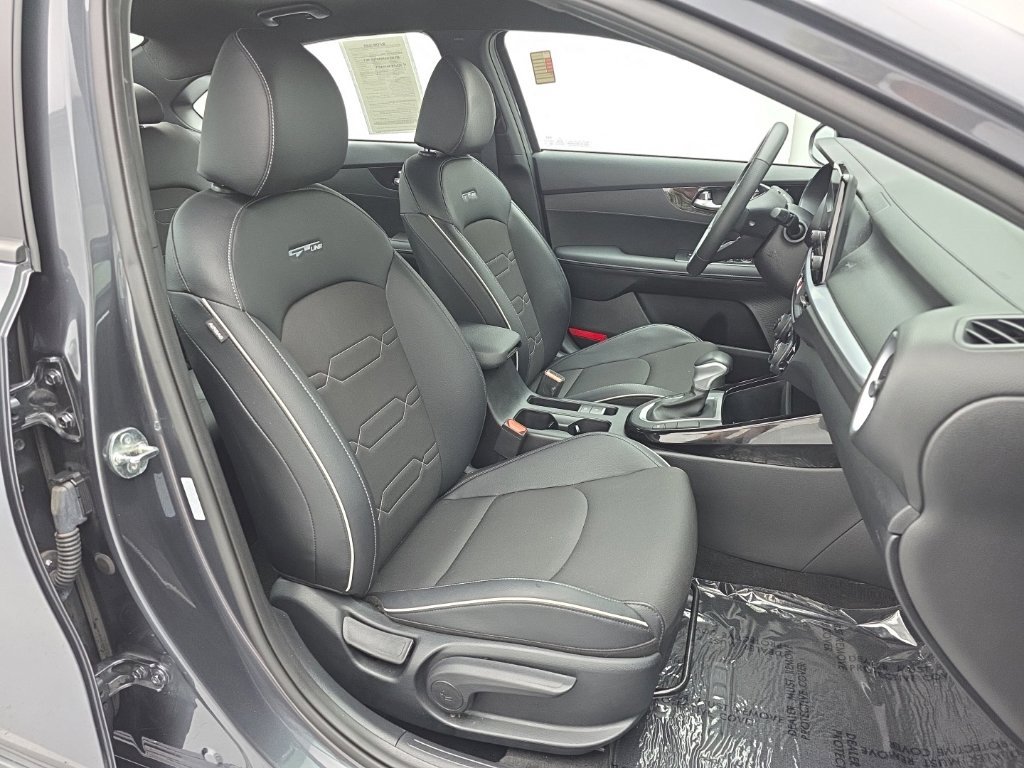 Used 2024 Kia Forte GT-Line FWD image 44