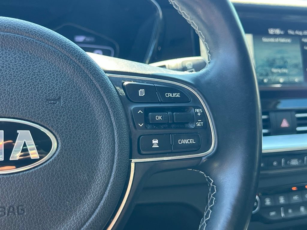 Used 2020 Kia Niro EX Premium FWD image 23