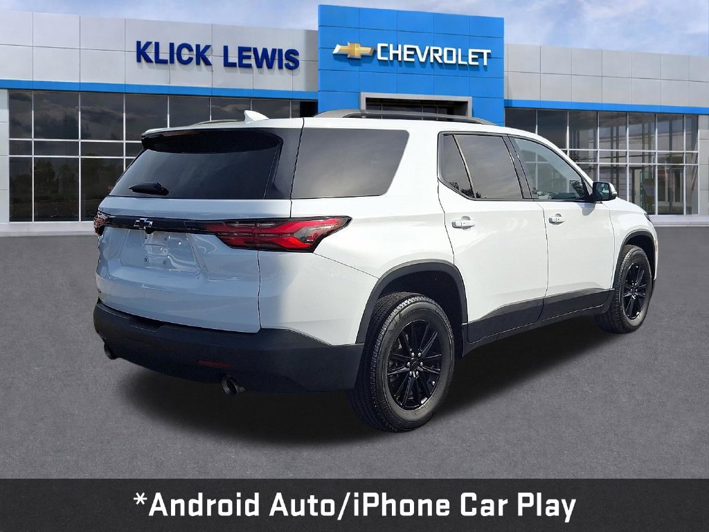 Used 2022 Chevrolet Traverse LT w/ LPO, Black Accent Package AWD/4WD image 8