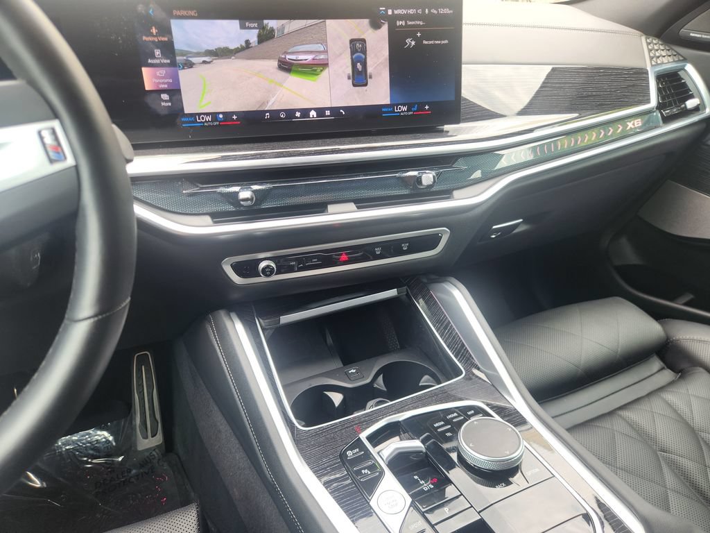 Used 2026 BMW X6 xDrive40i AWD/4WD image 31