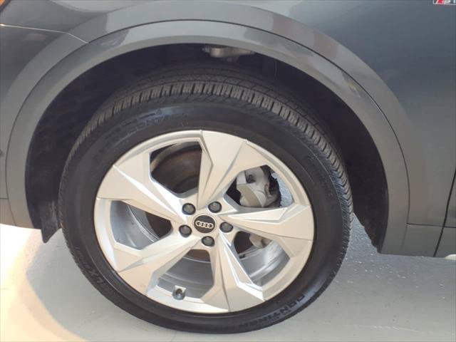 Certified 2023 Audi Q5 2.0T Prestige AWD/4WD image 8