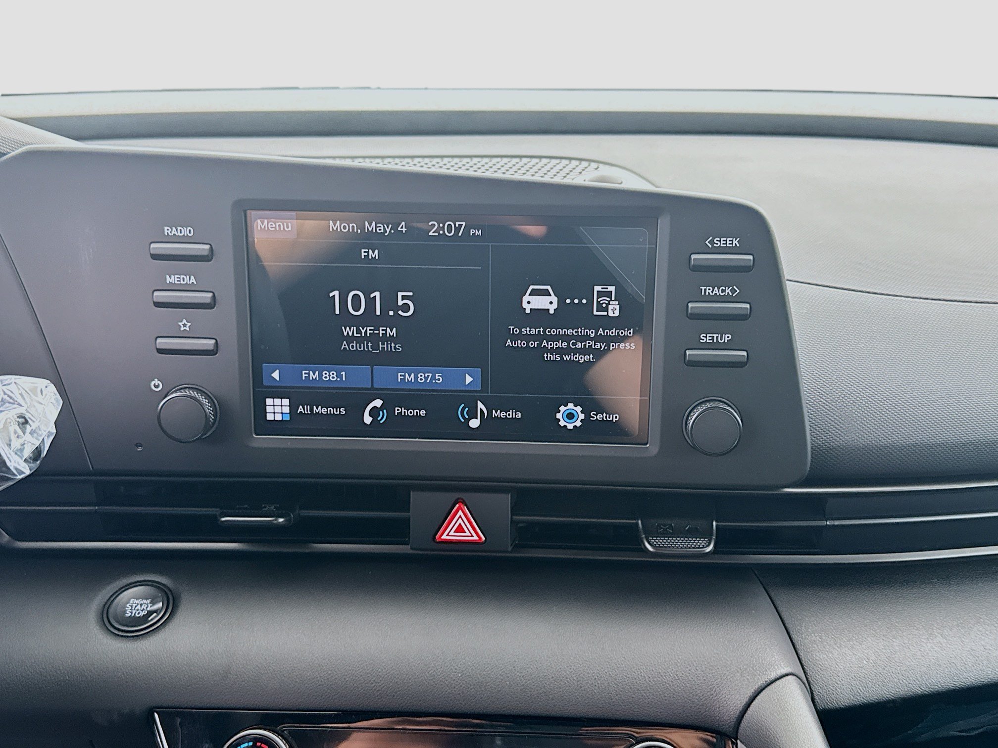 New 2026 Hyundai Elantra Sport FWD image 10