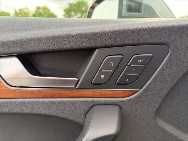 Used 2022 Audi Q5 2.0T Premium Plus image 13